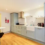 10 Grove St - Bath Holiday Suites
