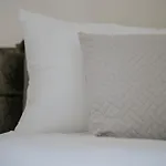 Linen Cottage- Parking, Leds, 4K Tvs, 5G Wifi And More!