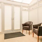 33 Crescent Gardens