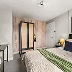 Modern Apartment In The Heart Of Bath