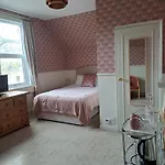 Avon Guesthouse