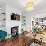 Boutique Abode In Central Bath - Parking