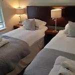 The Bath House Apartments - Free 1St Breakfast - Free Parking