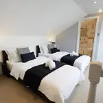 Jack\'S Place - Central 2 Bedroom Apartment