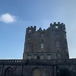 Midford Castle Sport And Wellness Resort