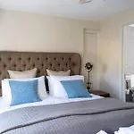 Bespoke Central Town House