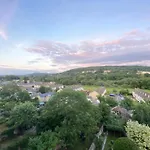 Grosvenor Apartments In Bath - Great For Families, Groups, Couples, 80 Sq M, Parking