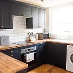 Beautiful Character 3 Bed City Centre Apartment
