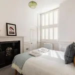 Pierrepont Street - Most Central Location - Charming 1-Bed Apartment