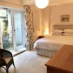 Lauras Townhouse Apartments Garrard\'S Retreat