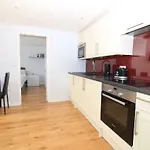 Beautiful Modern Apartment In Bath