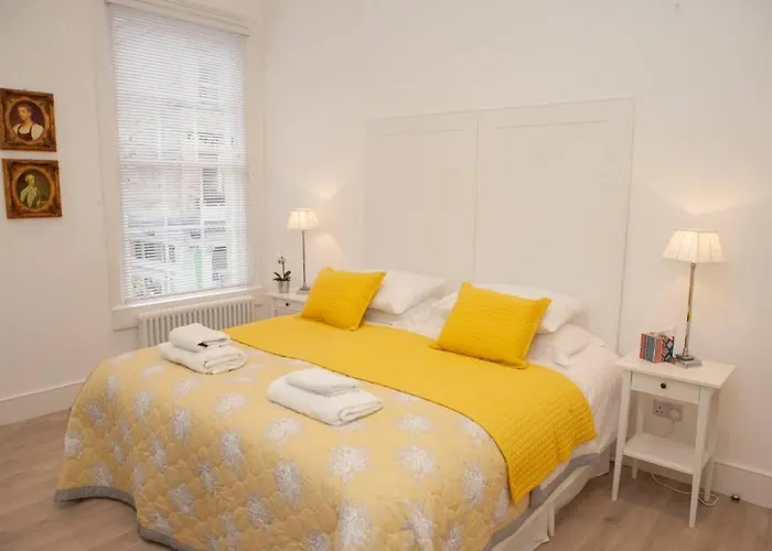 Stunning, 1 Bed Luxury Flat In Central Bath