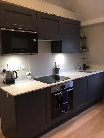 Beautiful Bath Apartment In Central Milsom Street