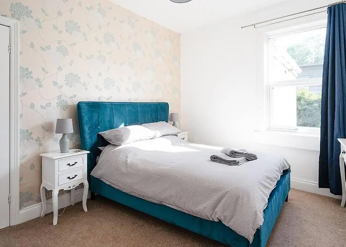 Central Bath Apartment