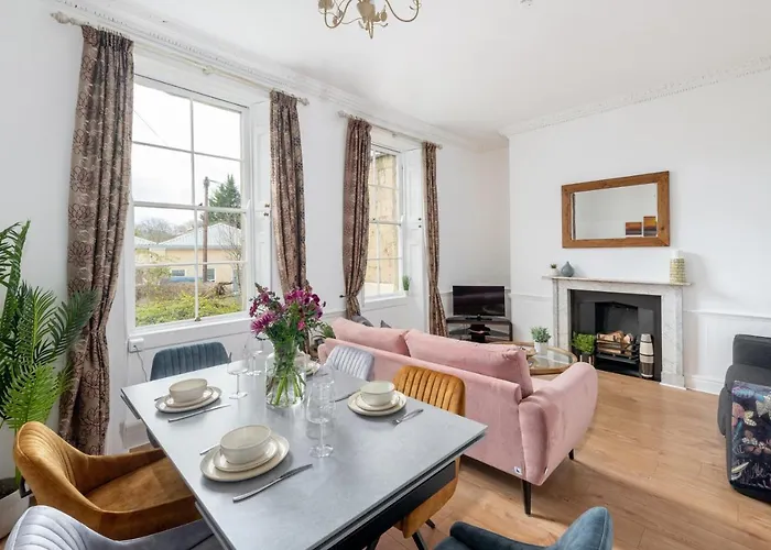 Garden Maisonette In Bath City Centre