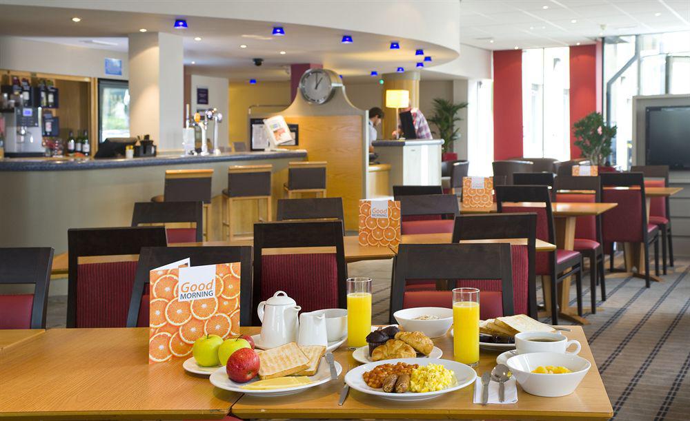 Express By Ihg 3* Bath