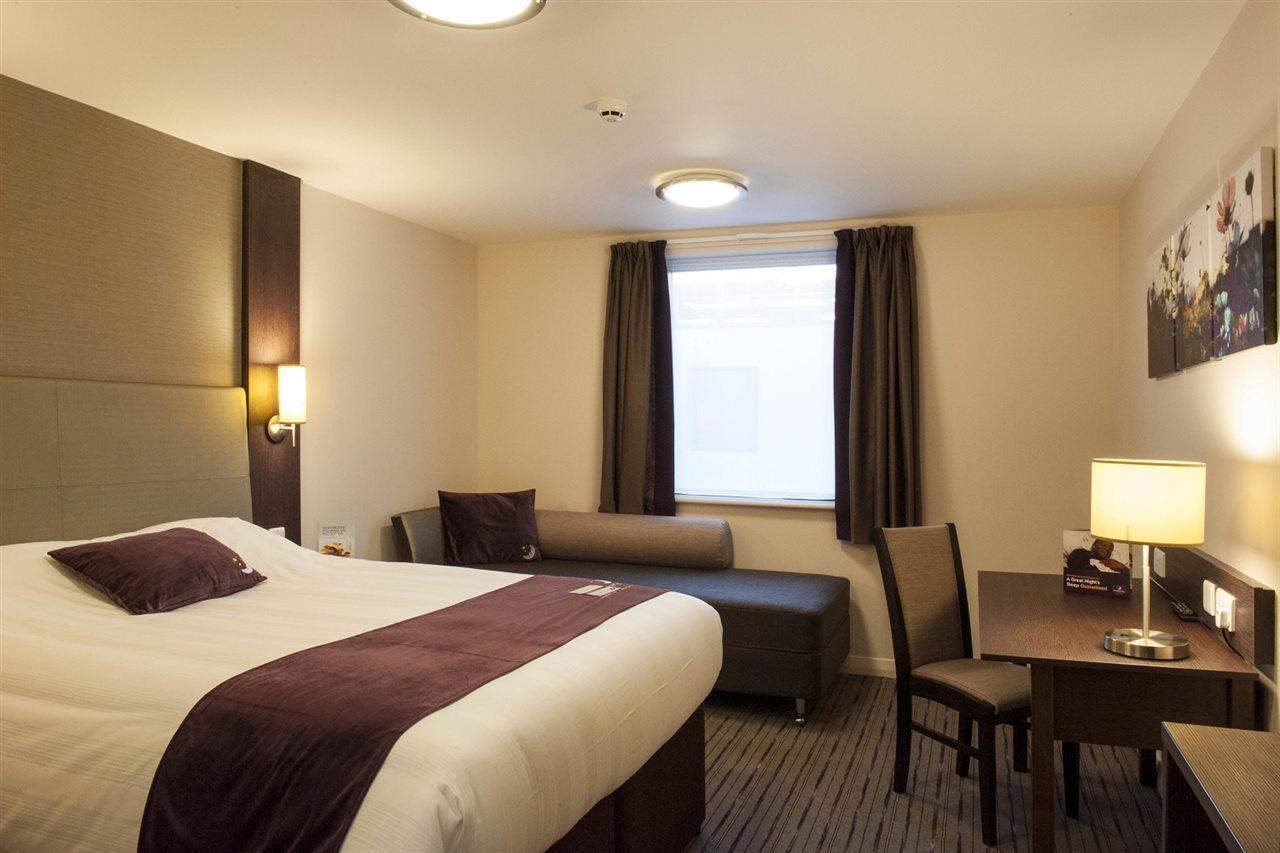 Premier Centre Hotel