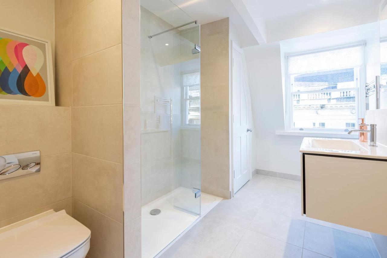 Stunning & Milsom Street Apartment Bath