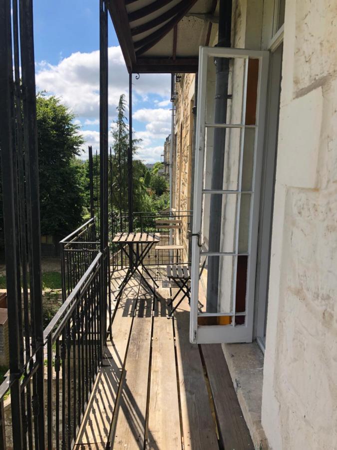 Apartment Grosvenor Place Spacious Studio Bath