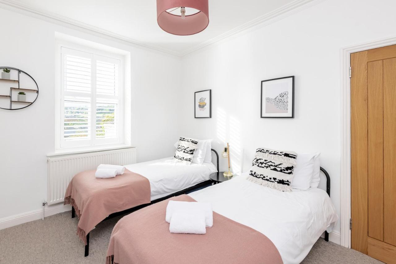 Modern & Spacious 2 Bedroom Maisonette Bath