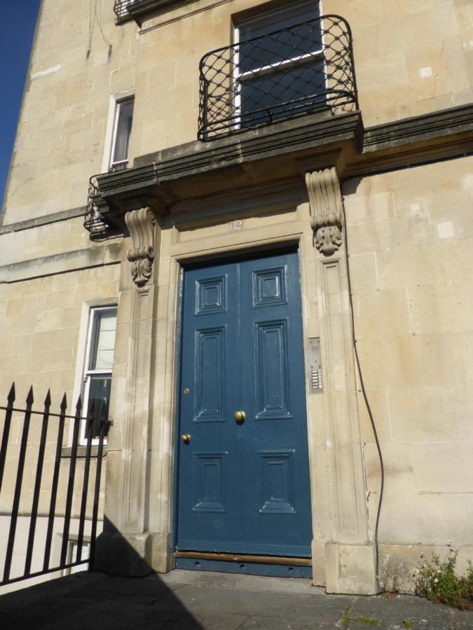 Georgian Garden Flat With Free Parking