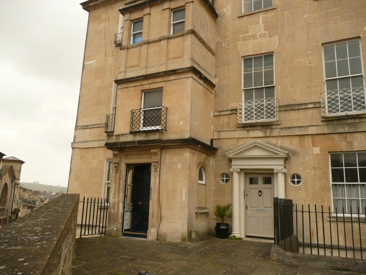 Georgian Garden Flat With Free Parking Apartment