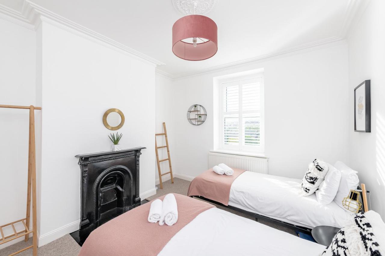 Apartment Modern & Spacious 2 Bedroom Maisonette