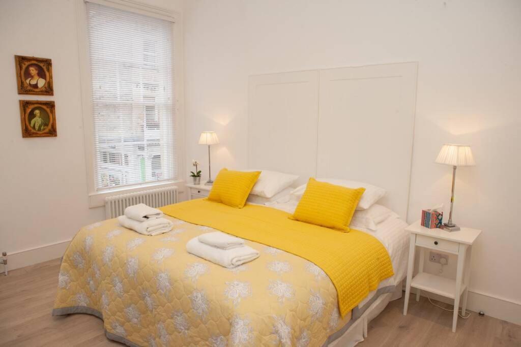 Stunning, 1 Bed Luxury Flat In Apartment *