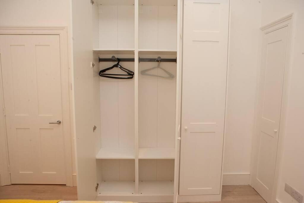 Stunning, 1 Bed Luxury Flat In * Bath