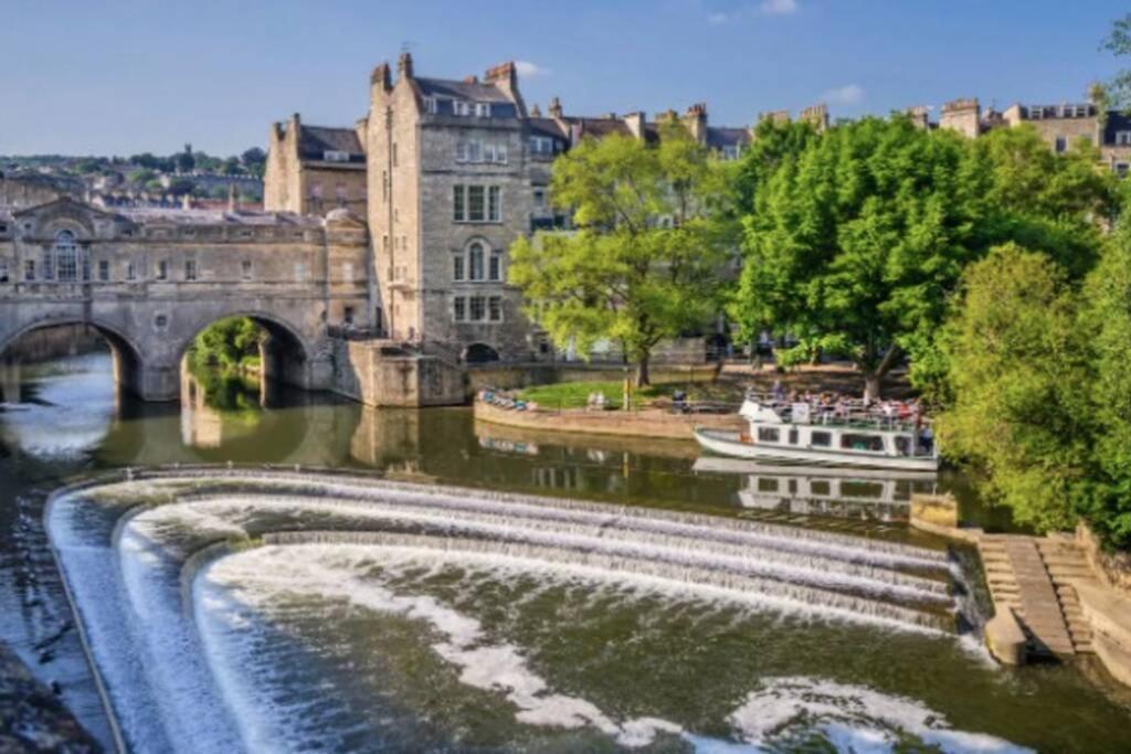 Stunning, 1 Bed Luxury Flat In Apartment Bath