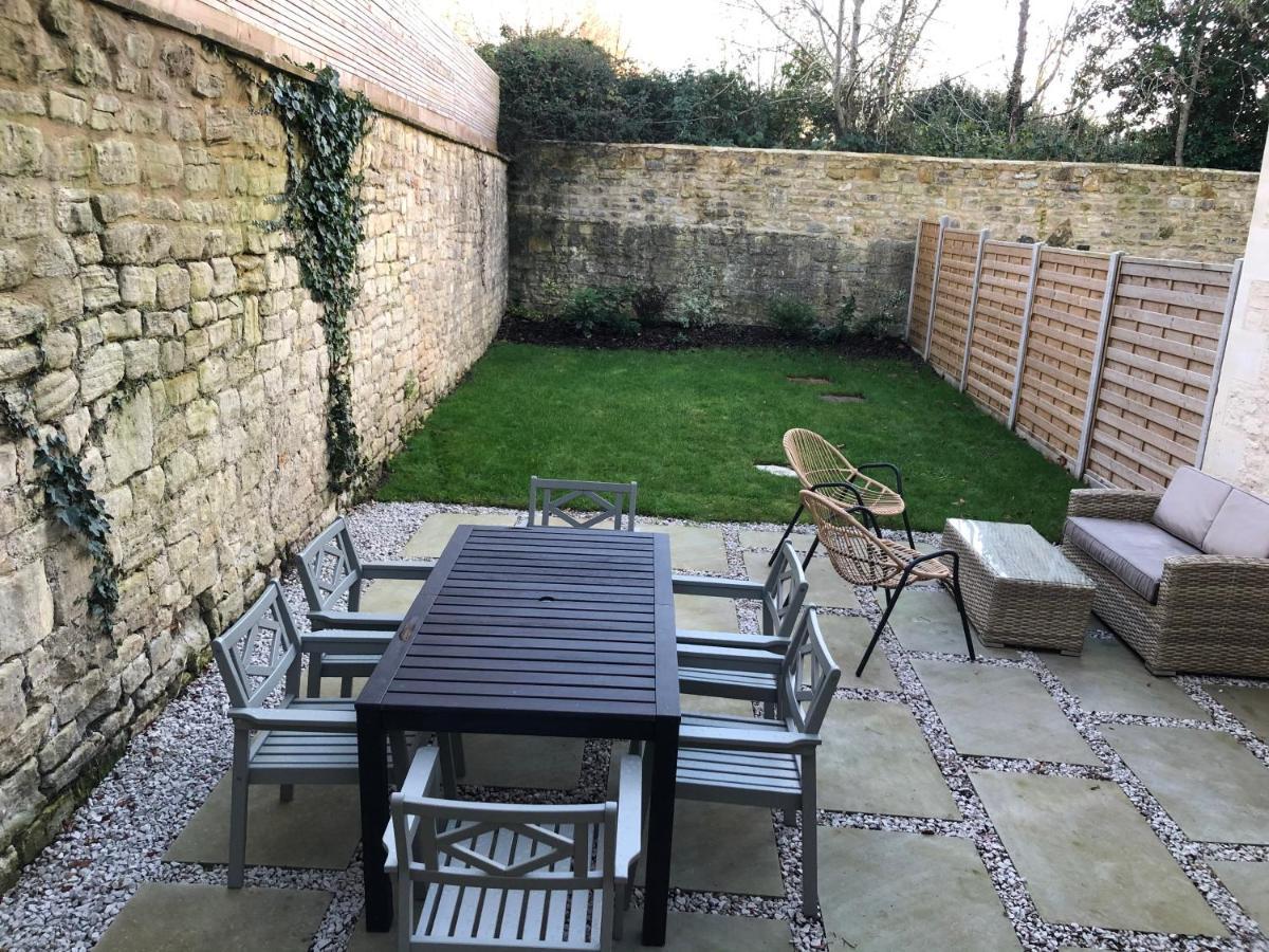 3 York Mews * Bath