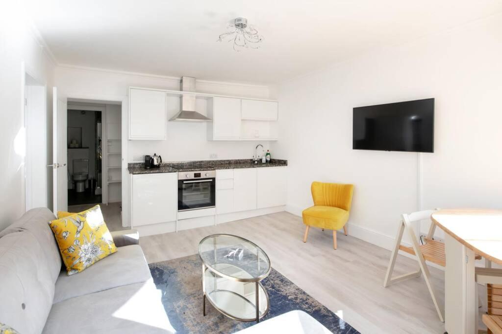 Apartment 2 Bed Centre 1 Min From Abbey