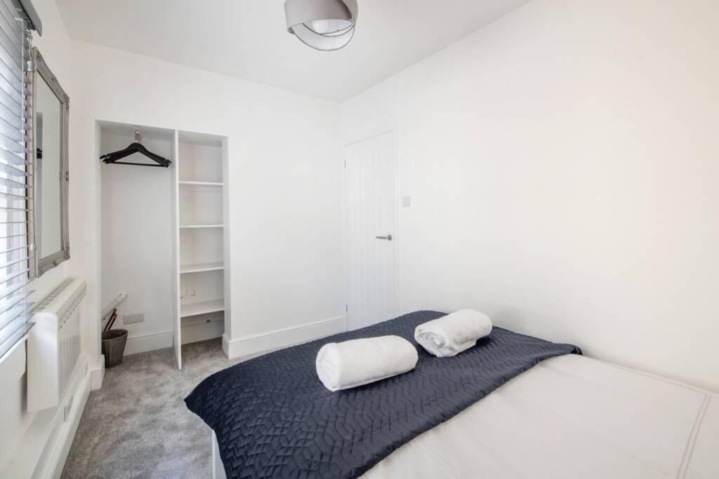 2 Bed Centre 1 Min From Abbey * Bath