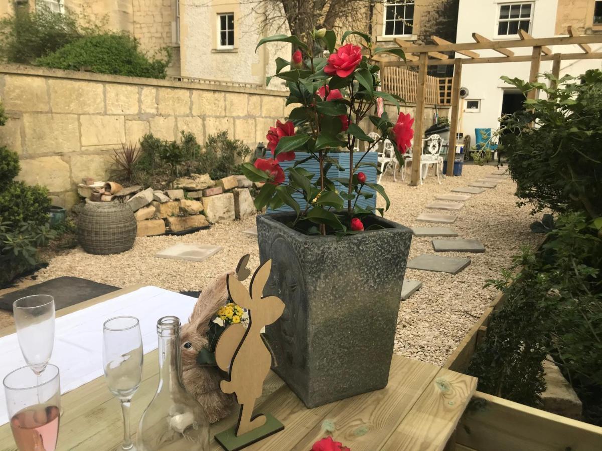 Gorgeous Garden * Bath