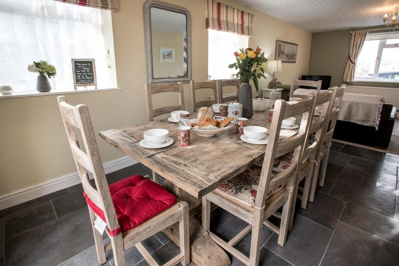 Newly Renovated Old Bakery House In Bath, 3 Bedroom, Free Parking Holiday home *