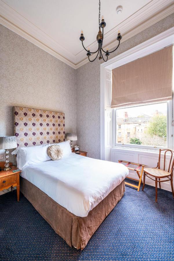 The Kennard Boutique Bath