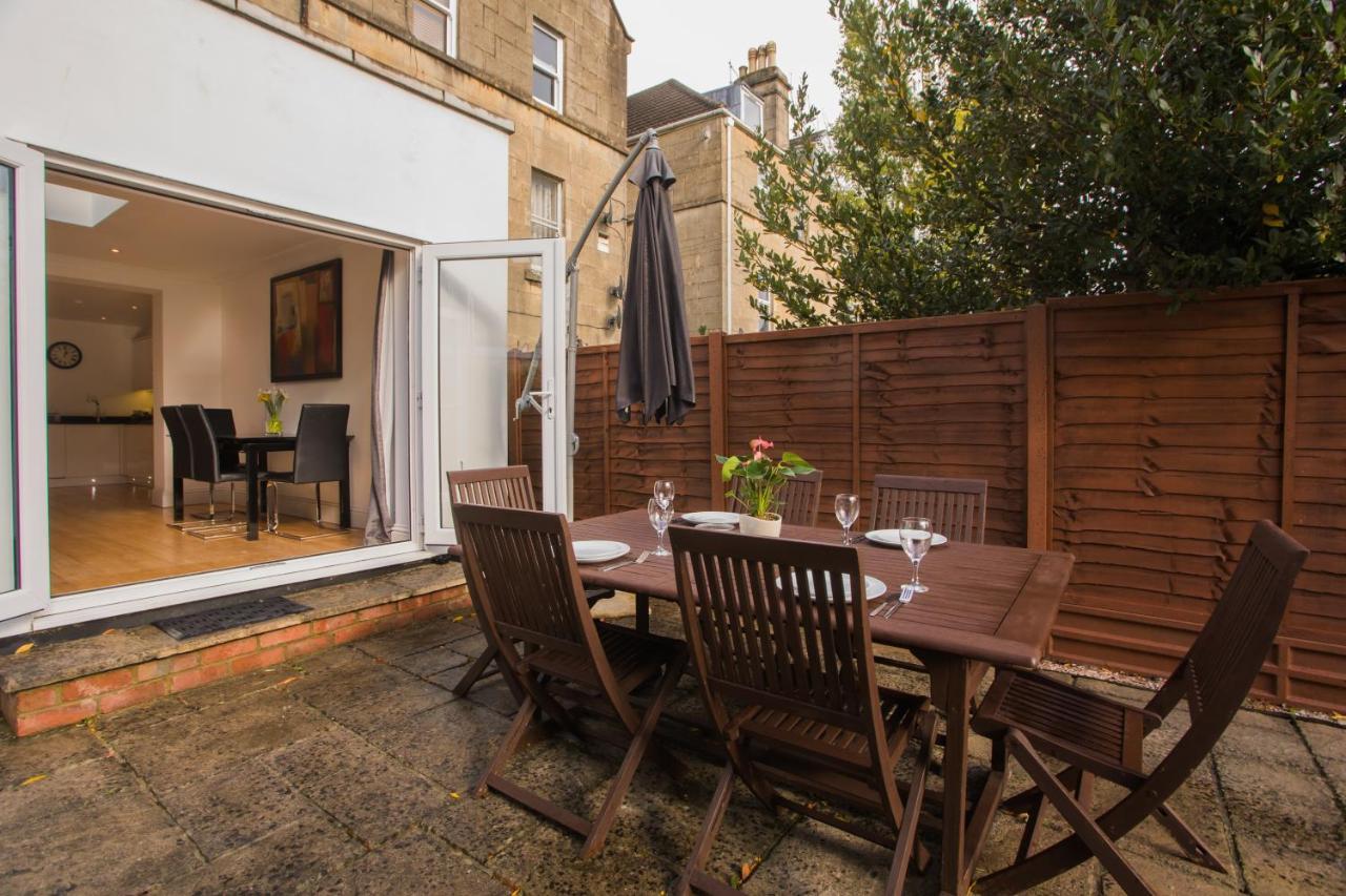 Spacious * Bath
