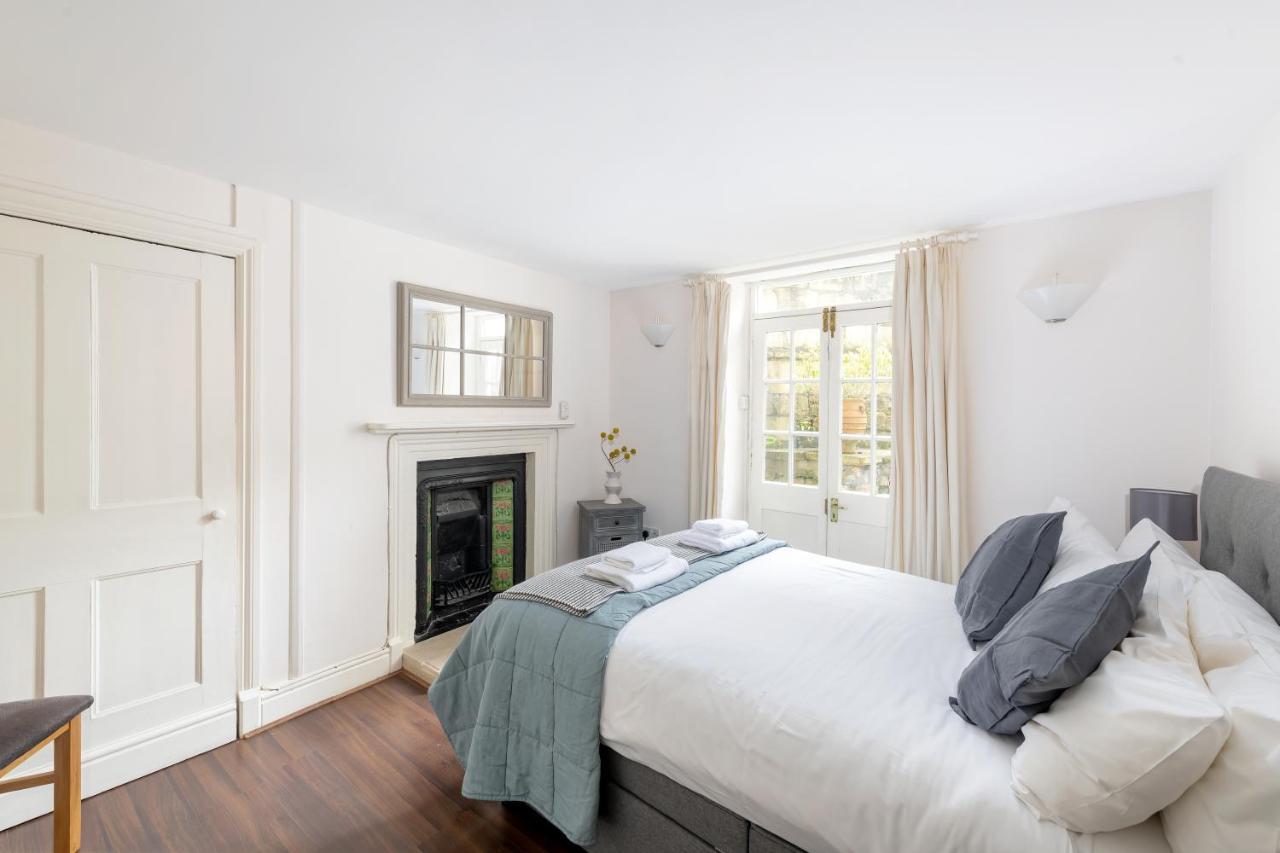 Ainslie's Belvedere Apartment *