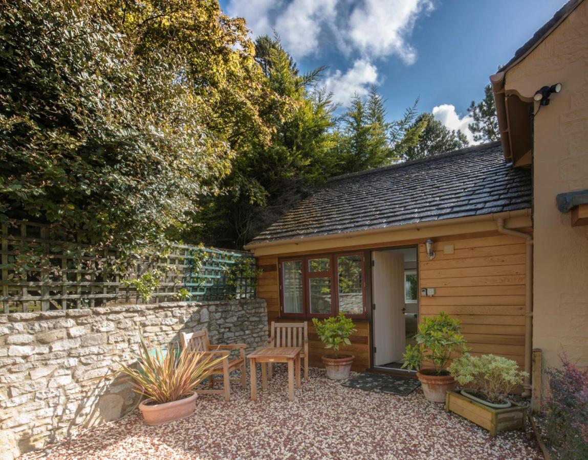 In Lansdown, Ba1