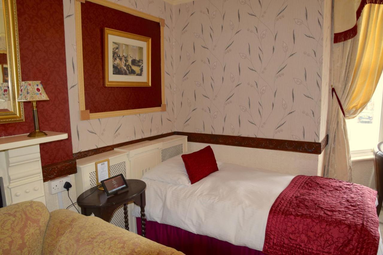 Guest house Cranleigh Bath