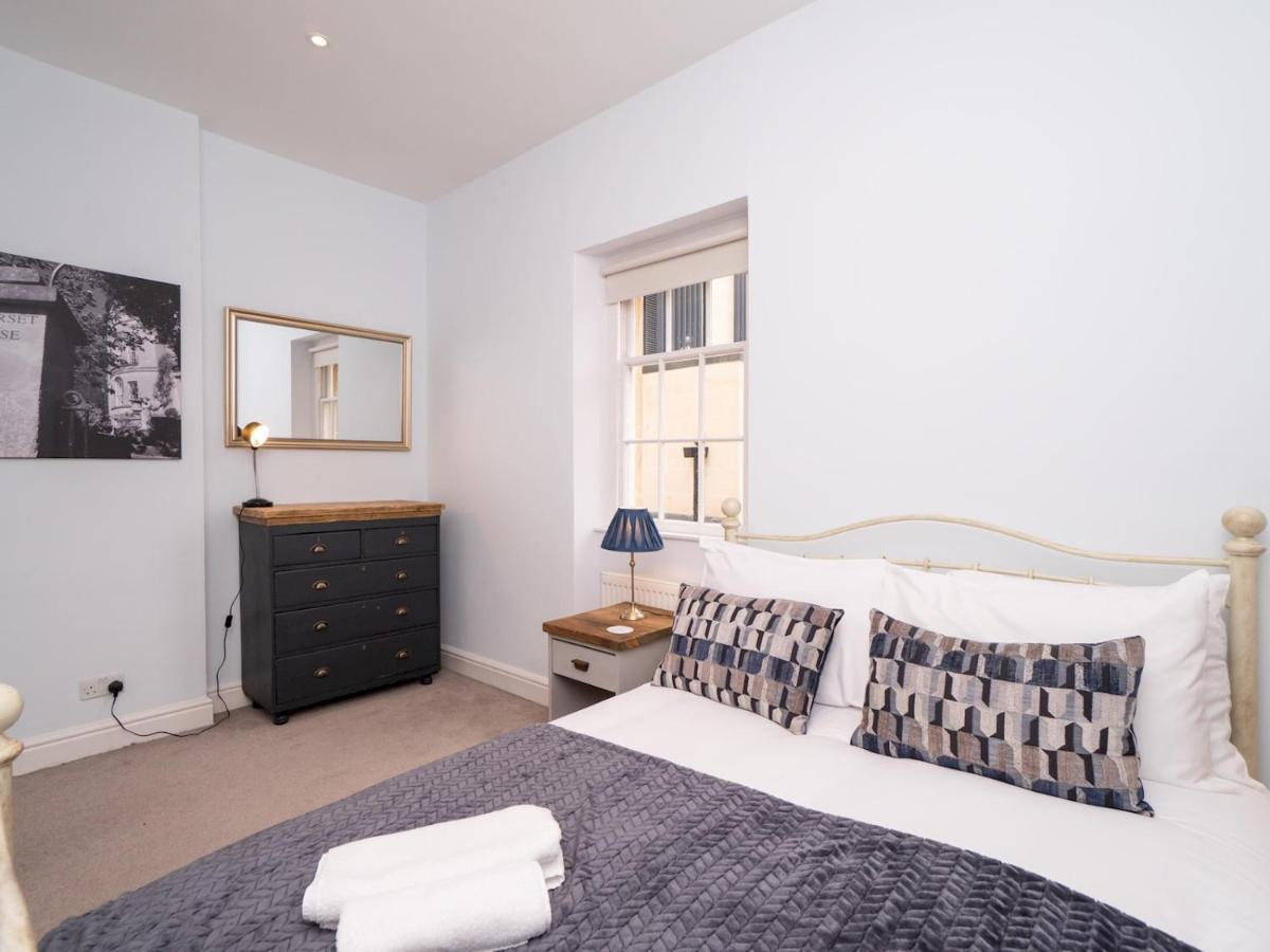 Holiday home Pass The Keys Centrally Located 3 Bed Townhouse With Garden Bath