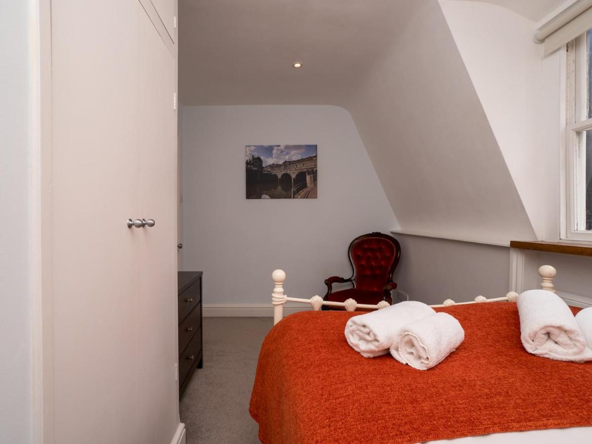 Holiday home Pass The Keys Centrally Located 3 Bed Townhouse With Garden Bath