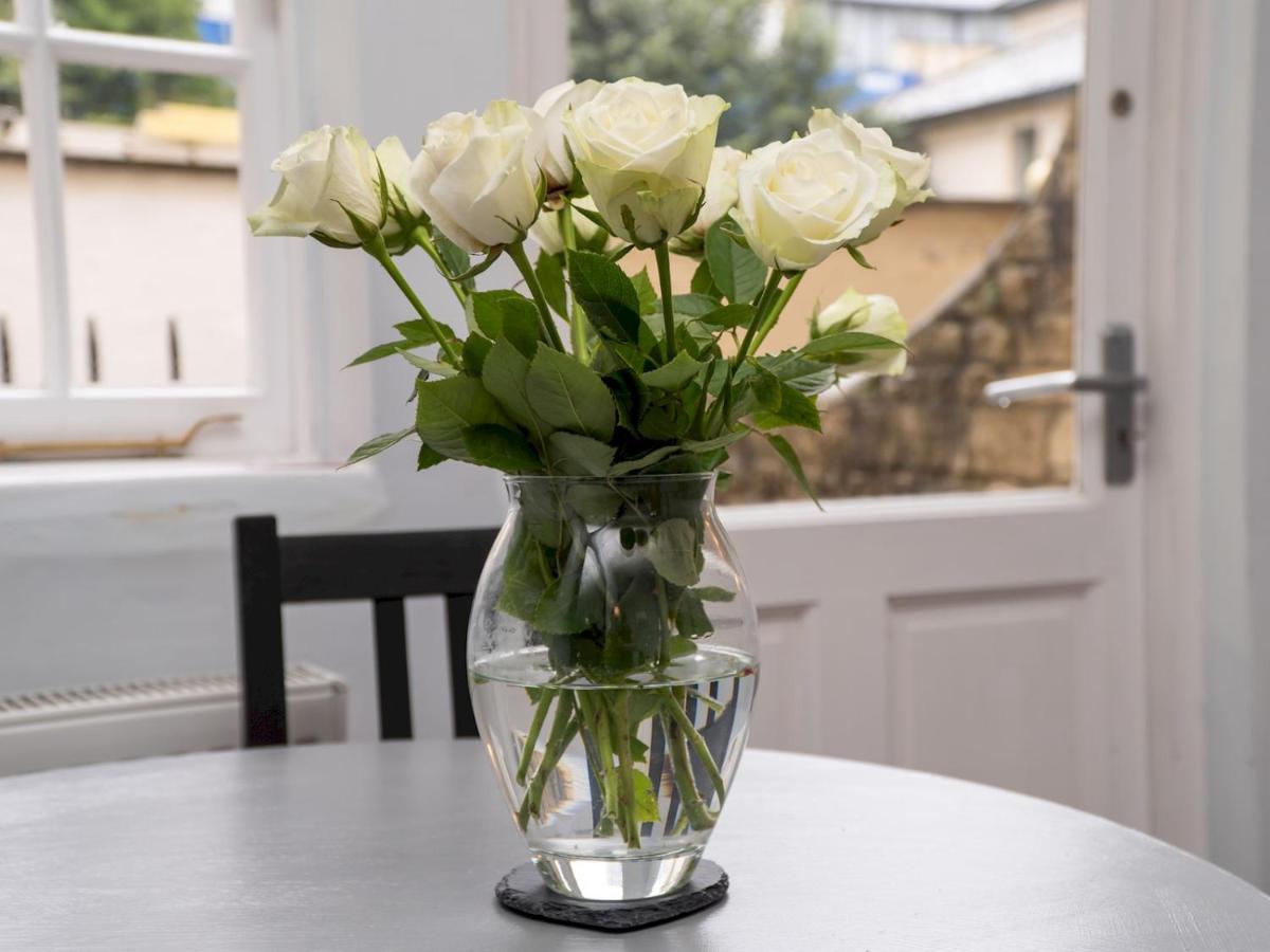 Pass The Keys Centrally Located 3 Bed Townhouse With Garden * Bath