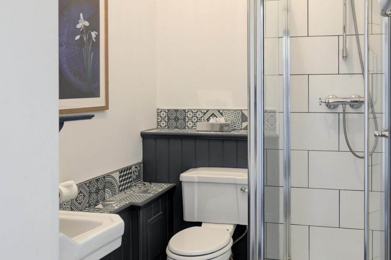 Lansdown Grove 4*