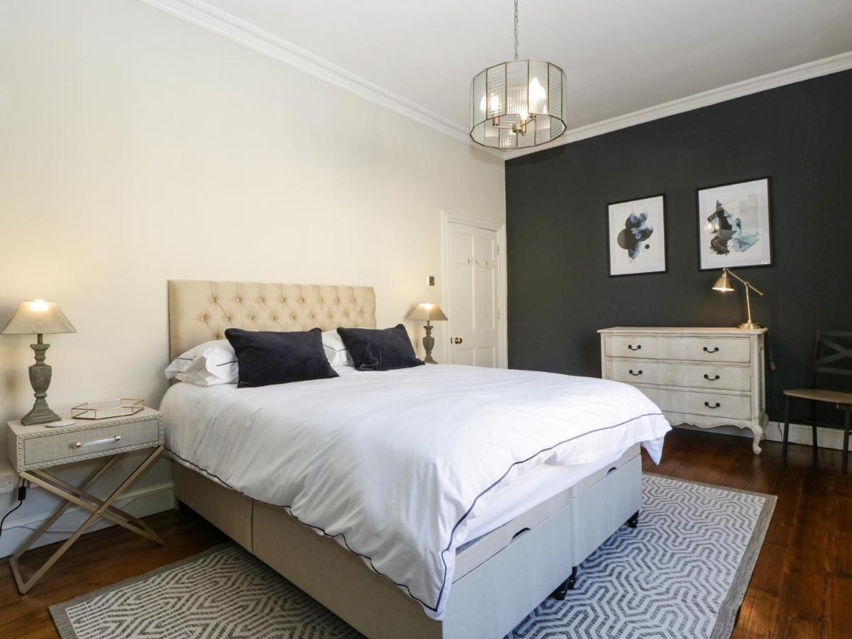 23 Daniel Street *