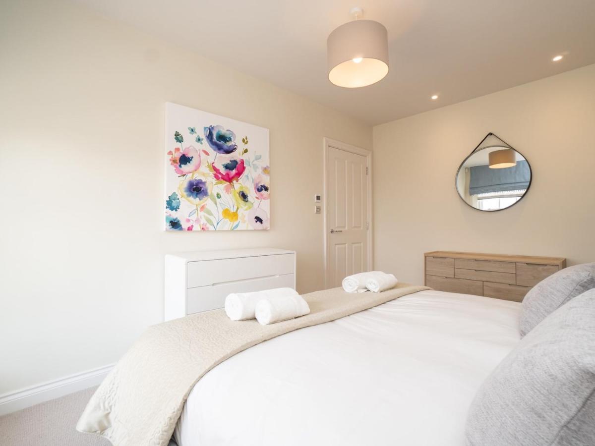 Pass The Keys Quiet 1 Bed With Parking Apartment *