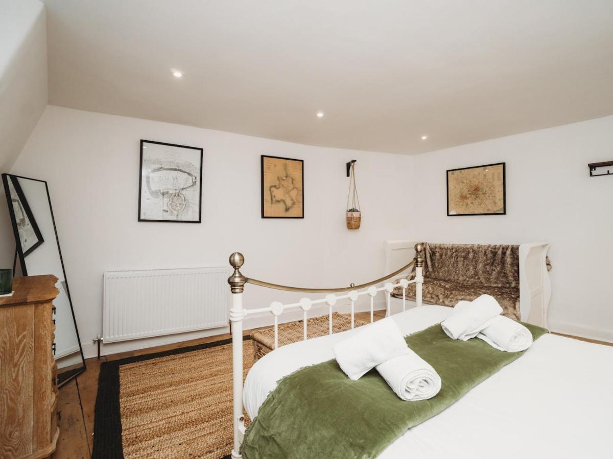 Pass The Keys Stylish 2 Bed Eco Flat In The Heart Of