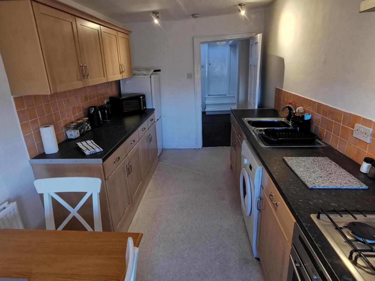 Norfolk Pad - Lovely 1 Bed In - Top Floor Apartment Bath
