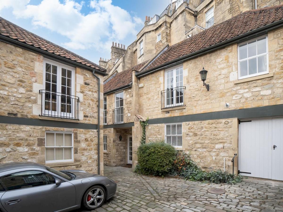 Pass The Keys Stunning 2 Bed With On Premises Parking *