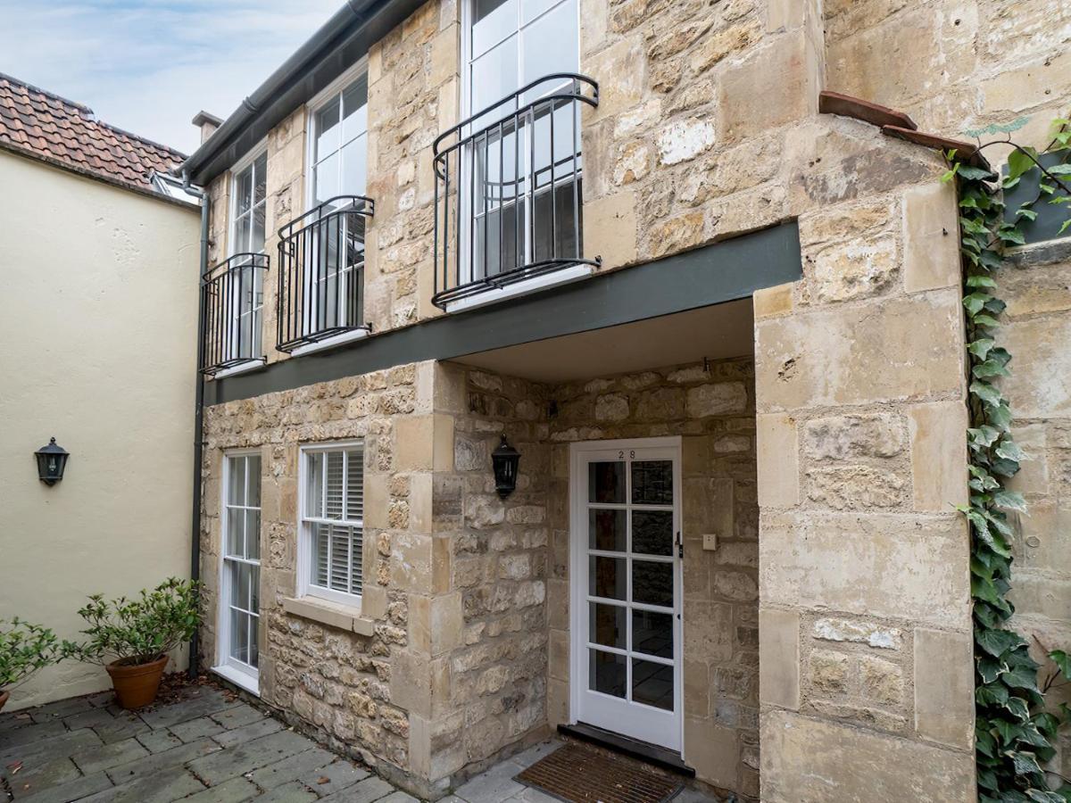 Pass The Keys Stunning 2 Bed With On Premises Parking Bath